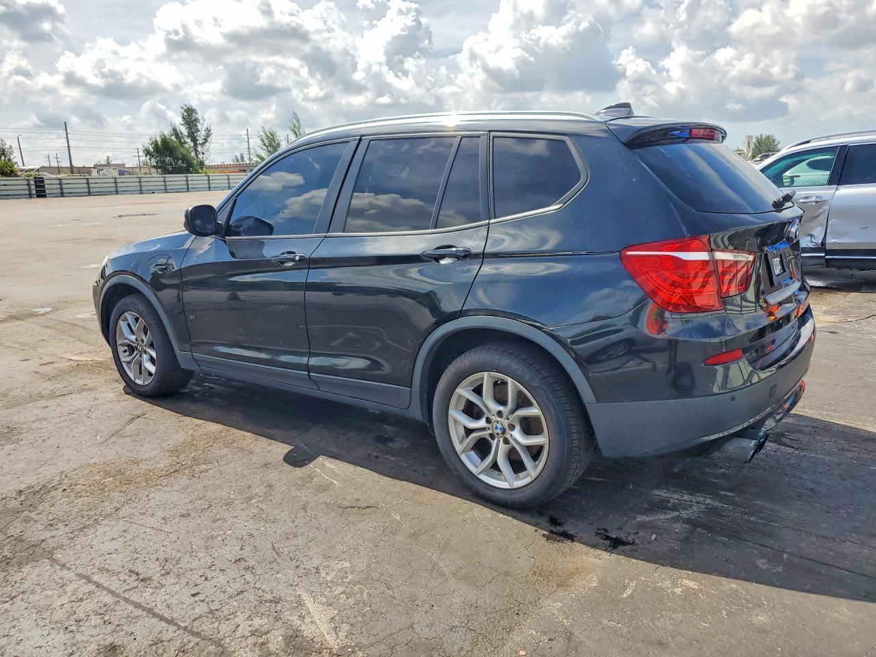 2013 BMW X3 xDrive28I - Фото 2