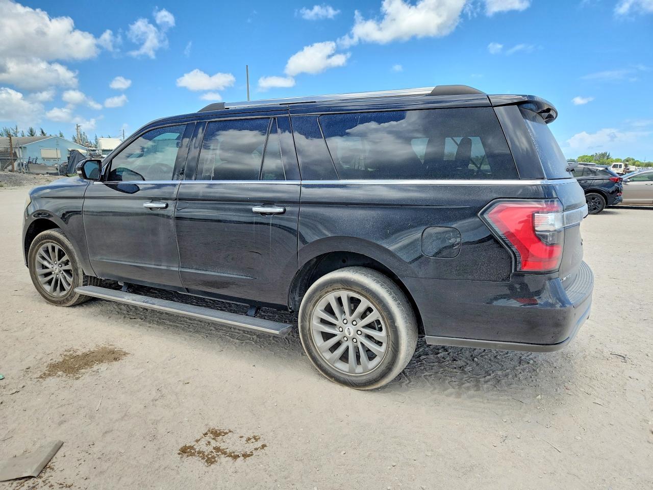 2020 Ford Expedition Max Limited - Image 2