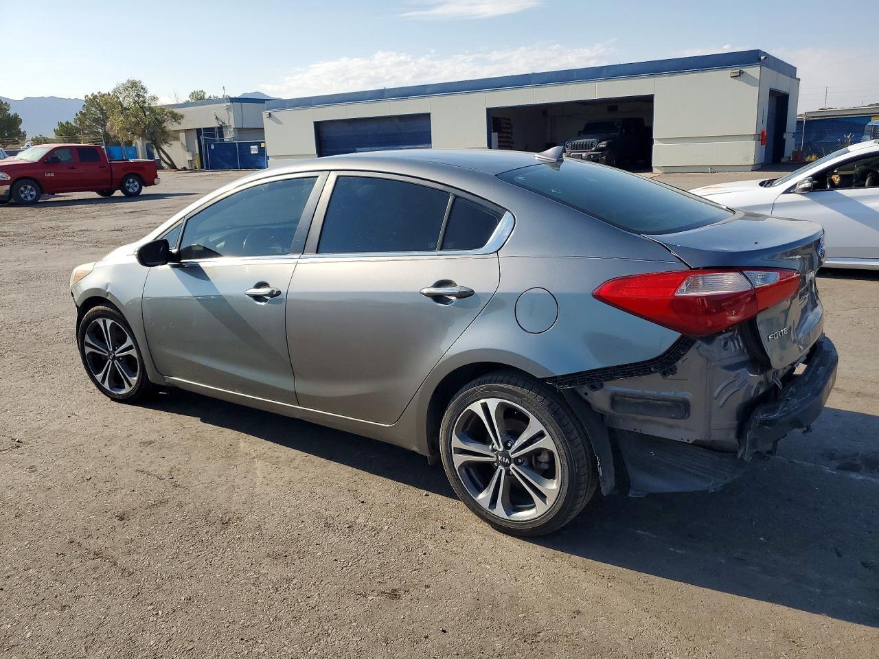 2015 Kia Forte Ex - Фото 2
