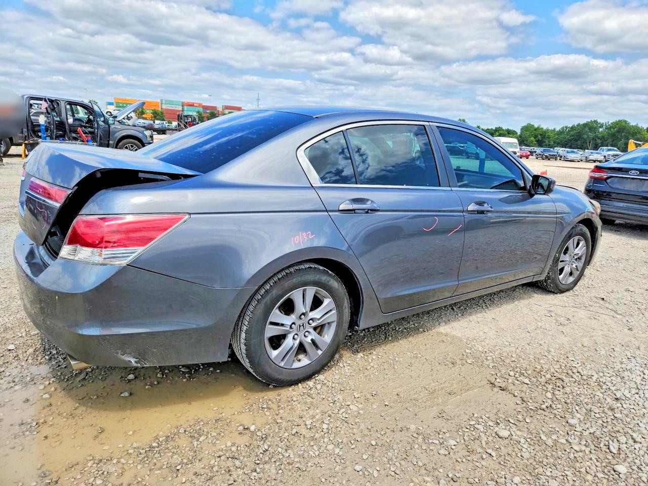 2012 Honda Accord Lxp - Image 3