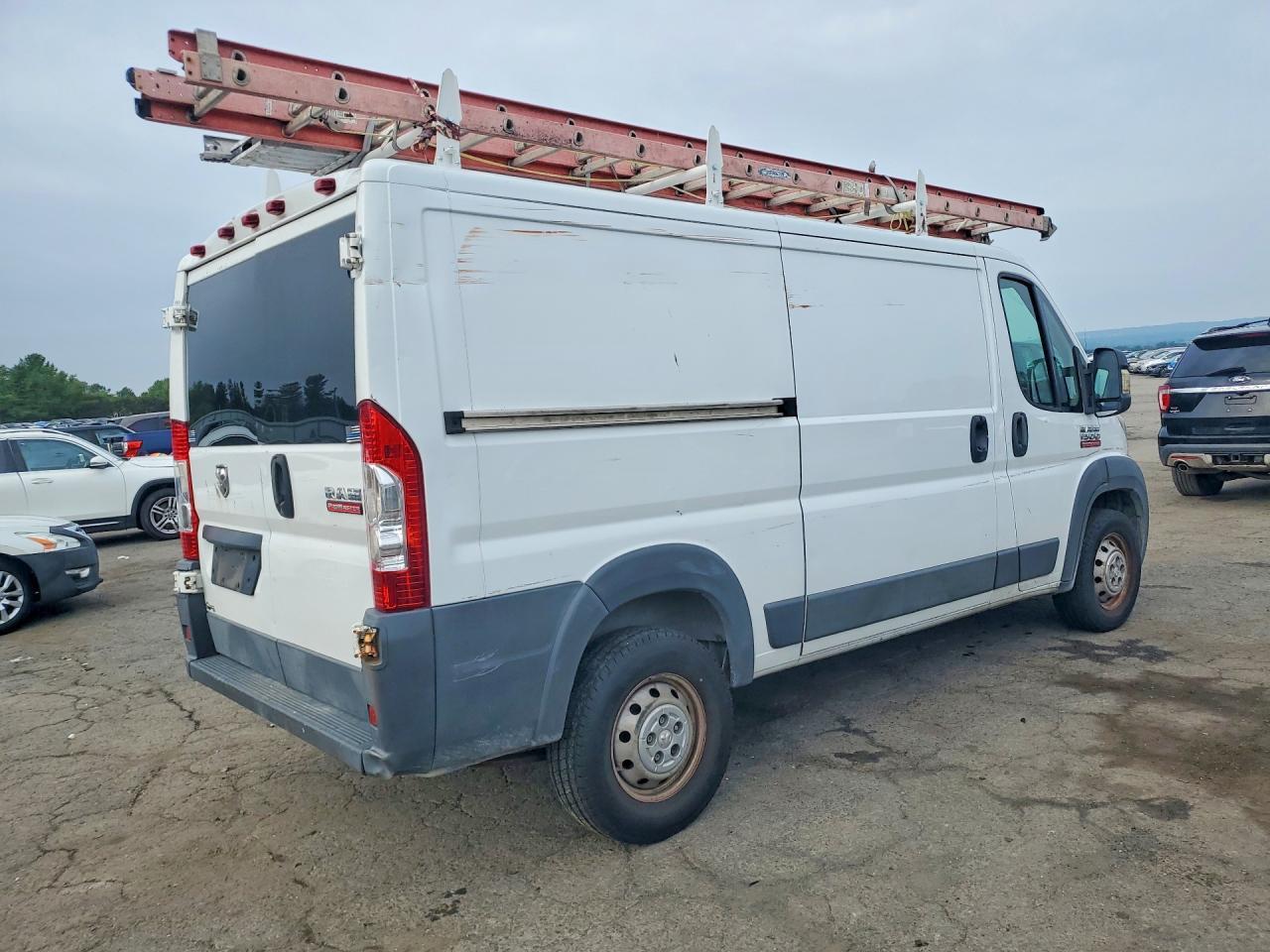 2015 Ram Promaster 1500 Delivery Van - Фото 3