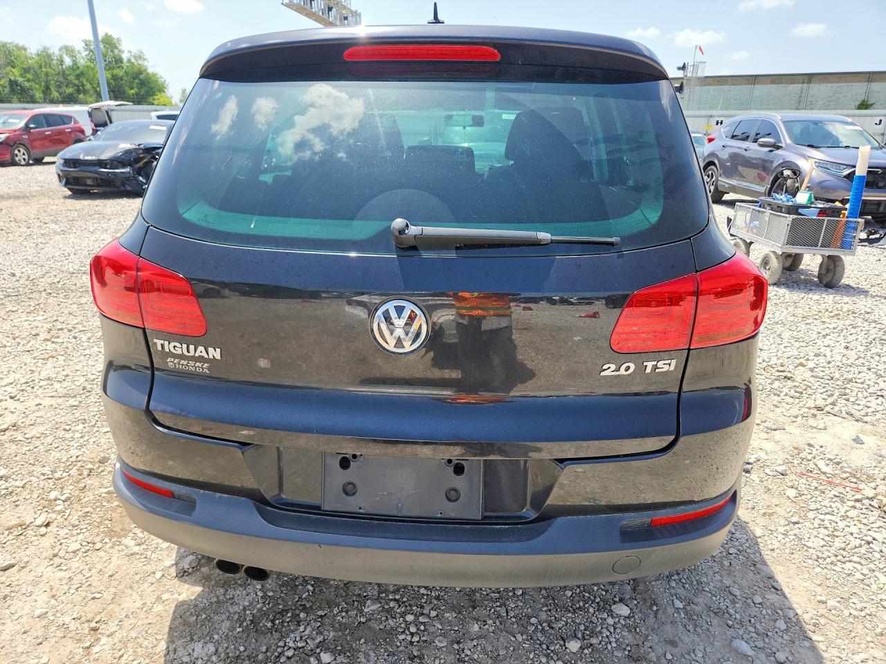 2013 Volkswagen Tiguan S - Фото 6