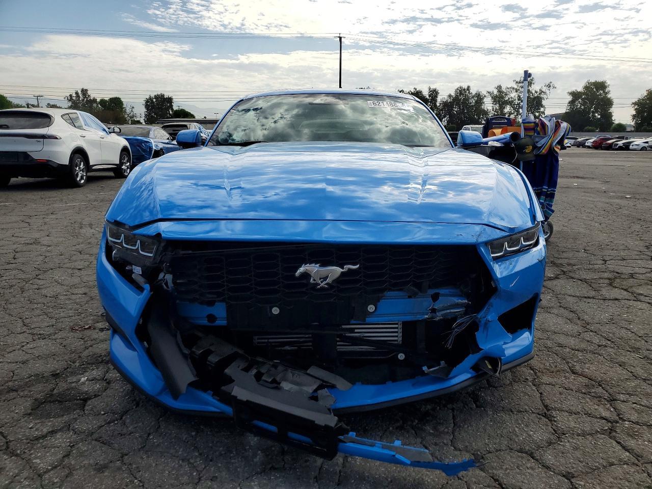 2024 Ford Mustang - Фото 5
