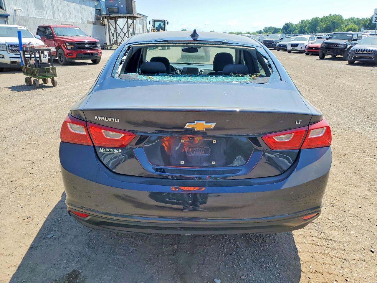 2023 Chevrolet Malibu Lt - Image 6