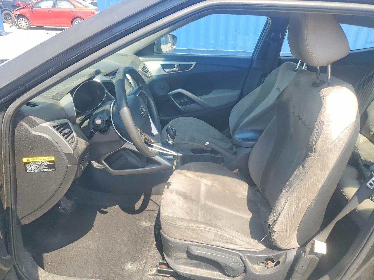 2013 Hyundai Veloster Base - Фото 7