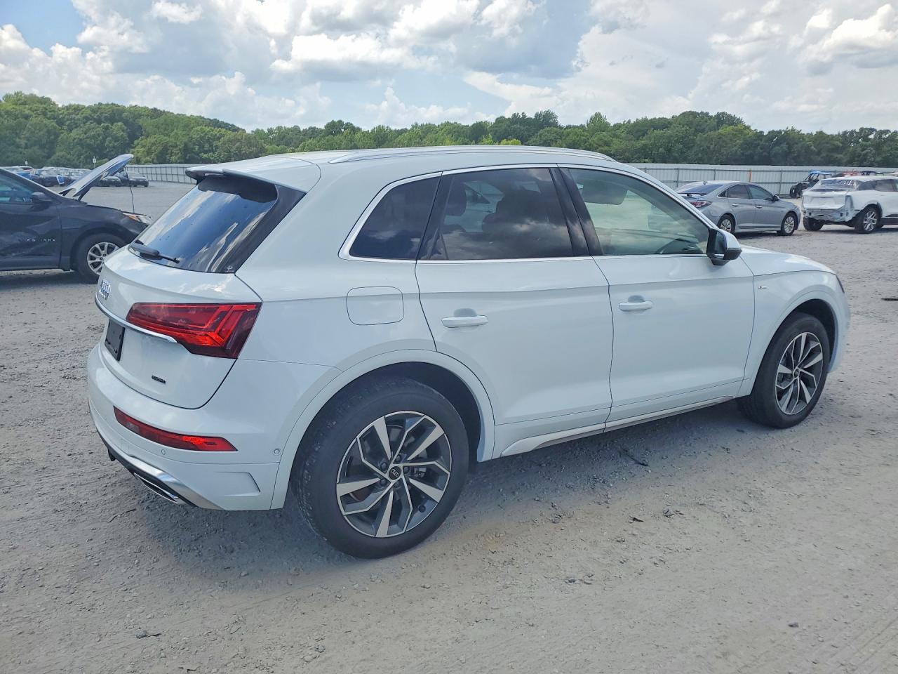 2023 Audi Q5 Prestige 45 - Фото 3