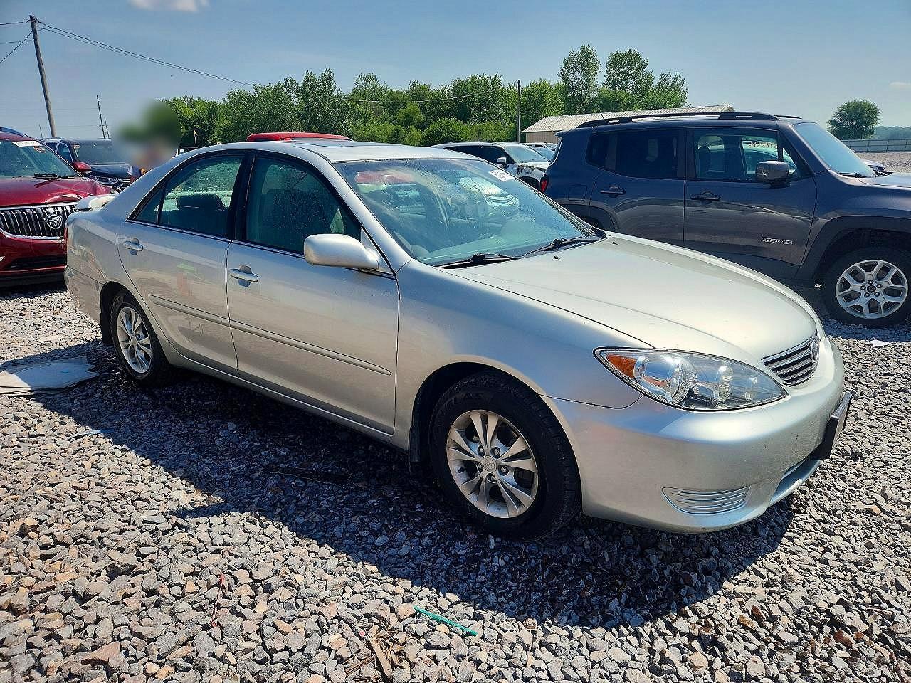 2005 Toyota Camry Le V6 - Фото 4