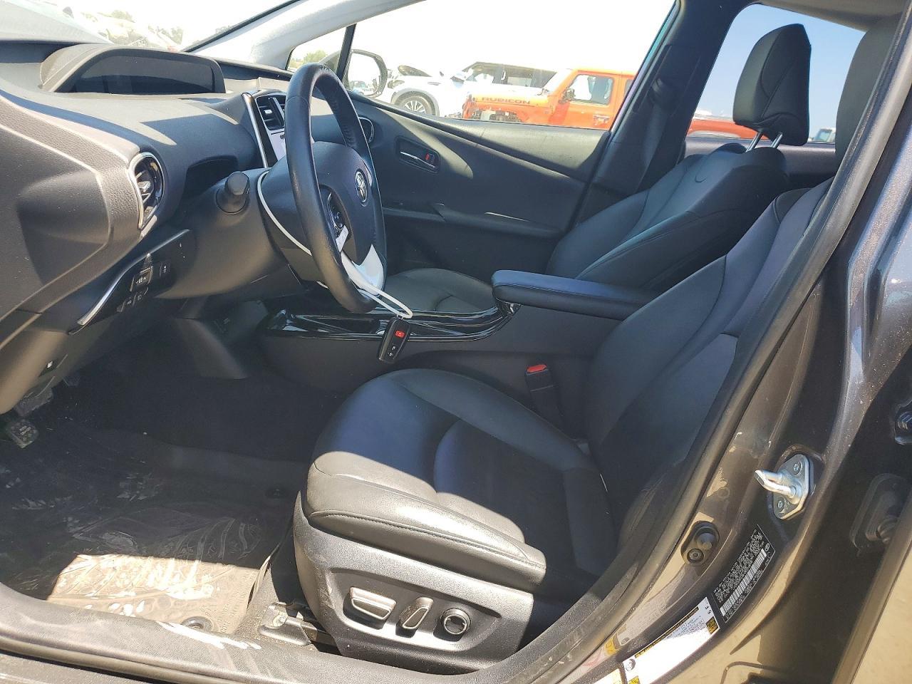 2017 Toyota Prius Four - Фото 7
