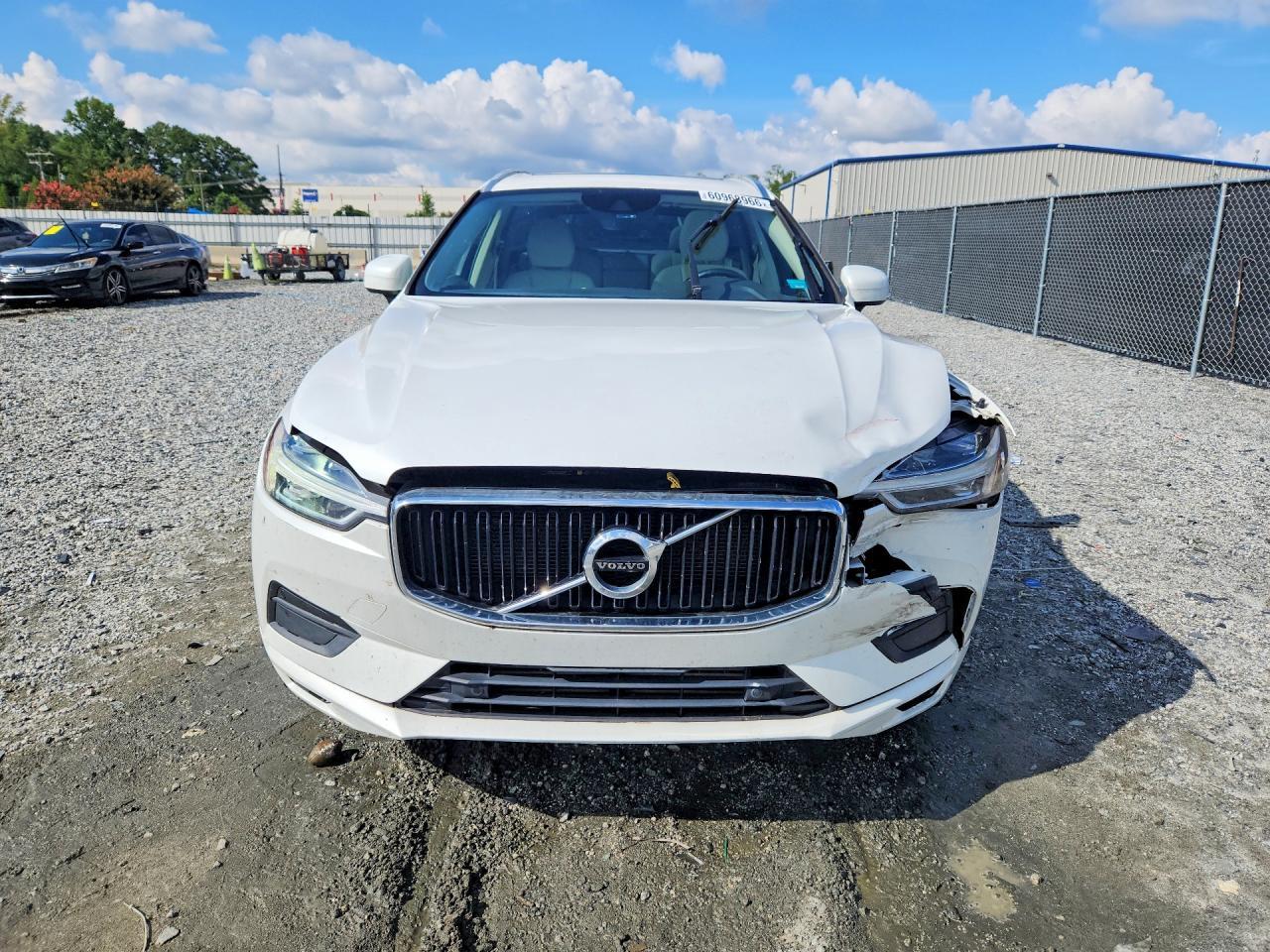 2020 Volvo Xc60 T5 Momentum - Фото 5