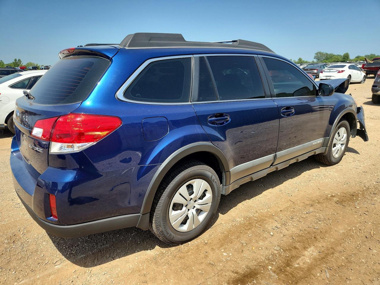 2010 Subaru Outback 2.5I - Фото 3