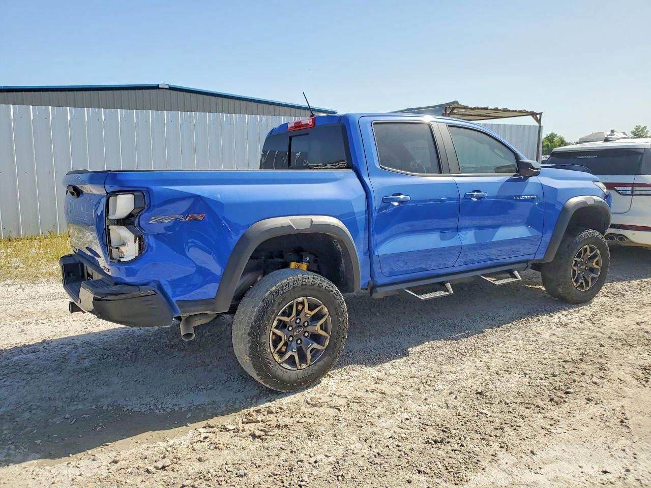 2025 Chevrolet Colorado Zr2 - Image 3