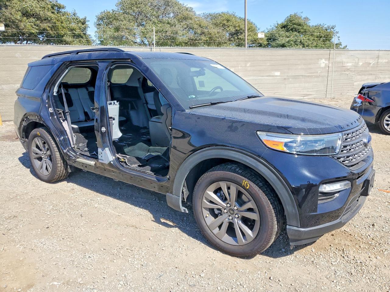2021 Ford Explorer Xlt - Фото 4