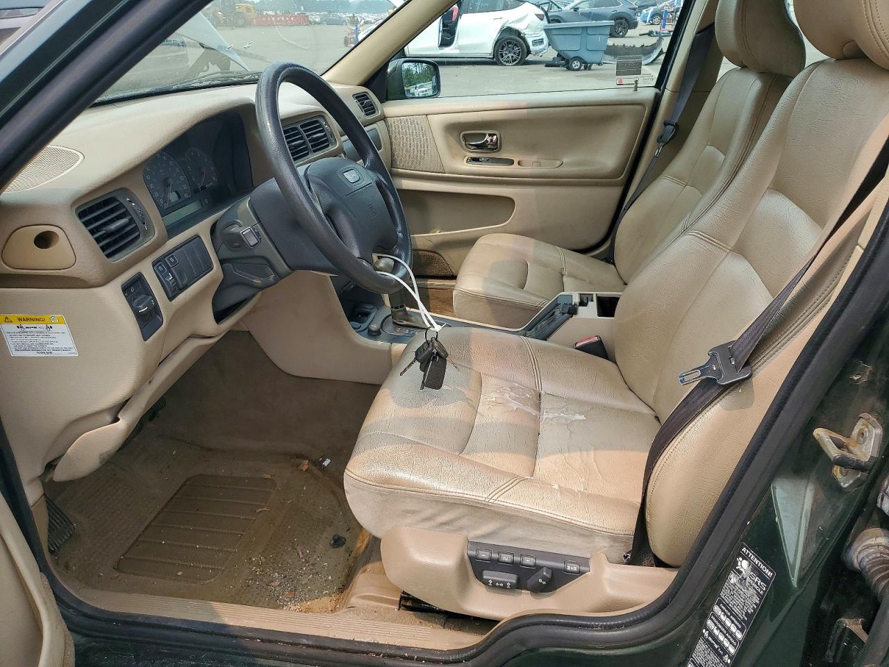 1999 Volvo V70 - Image 7