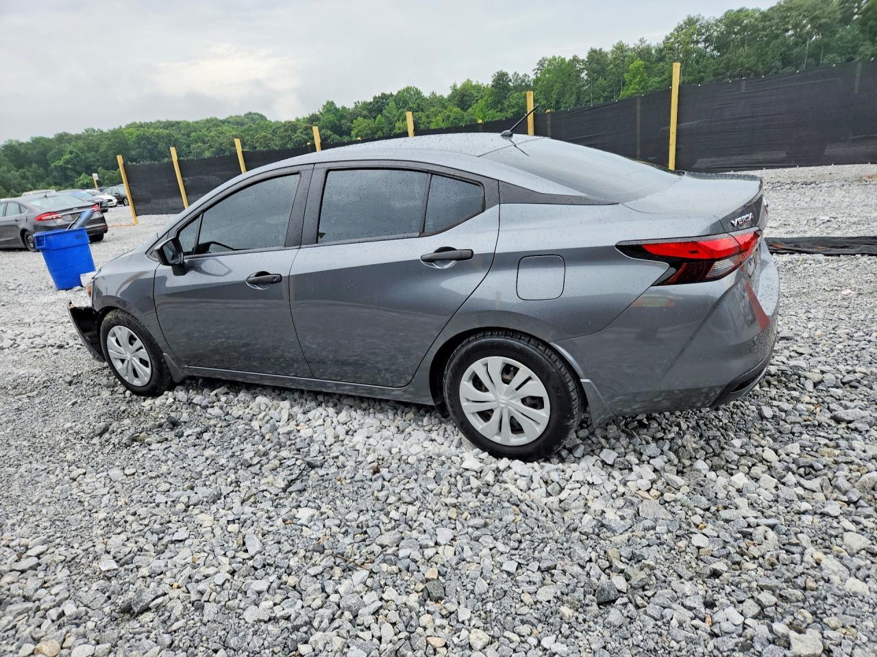 2021 Nissan Versa S - Фото 2