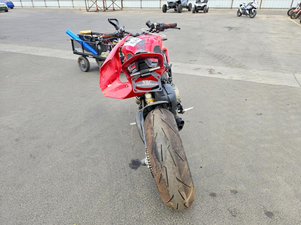 2024 Ducati Streetfighter V4 - Фото 4