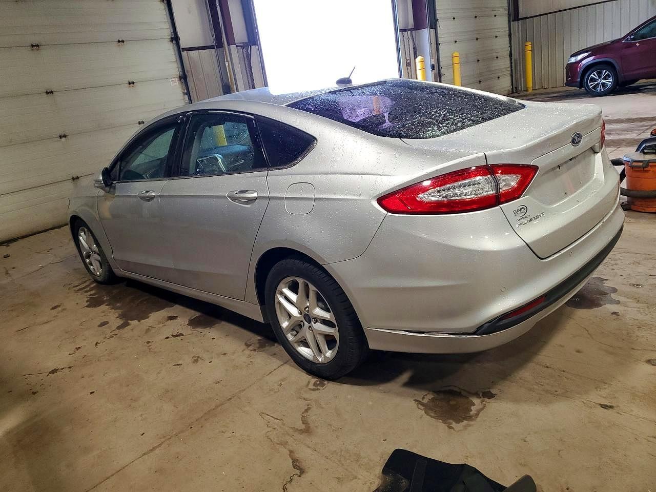 2016 Ford Fusion Se - Image 2