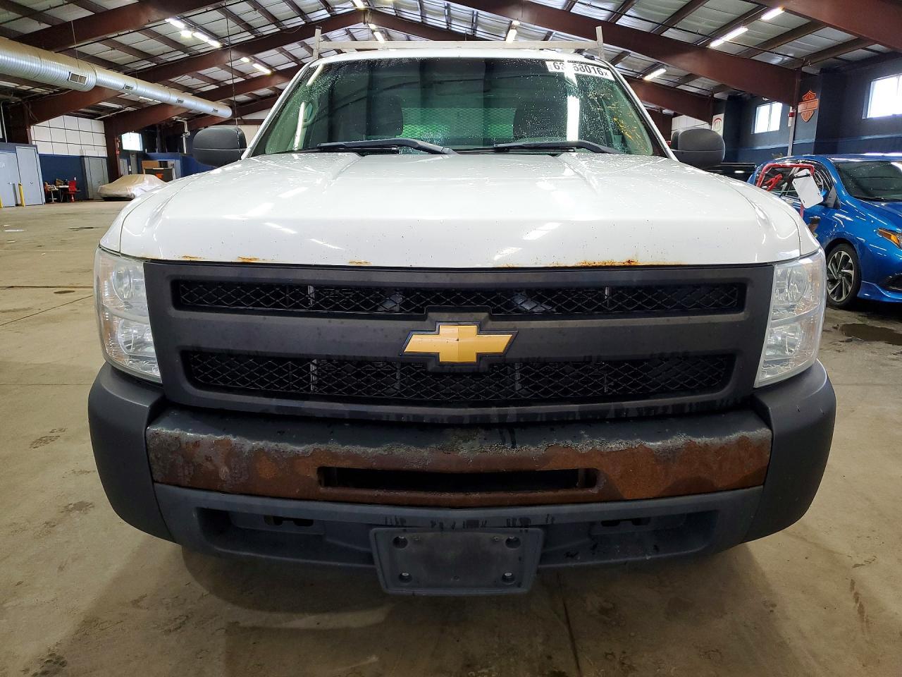2013 Chevrolet Silverado C1500 - Image 5
