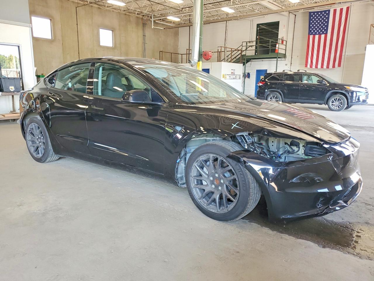 2025 Tesla Model 3 - Image 4