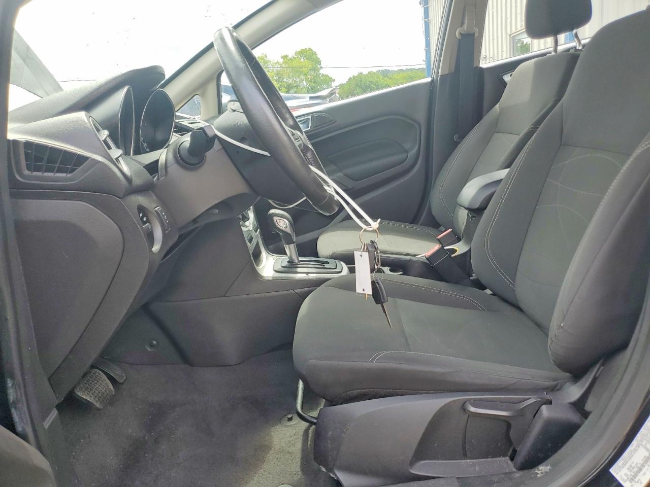 2016 Ford Fiesta Se - Image 7