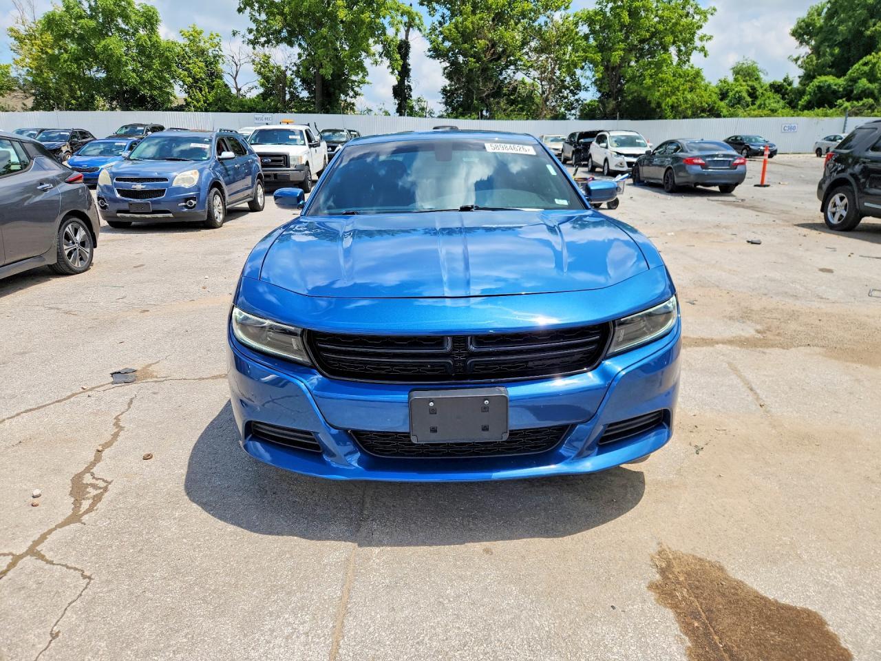2022 Dodge Charger Sxt - Фото 5