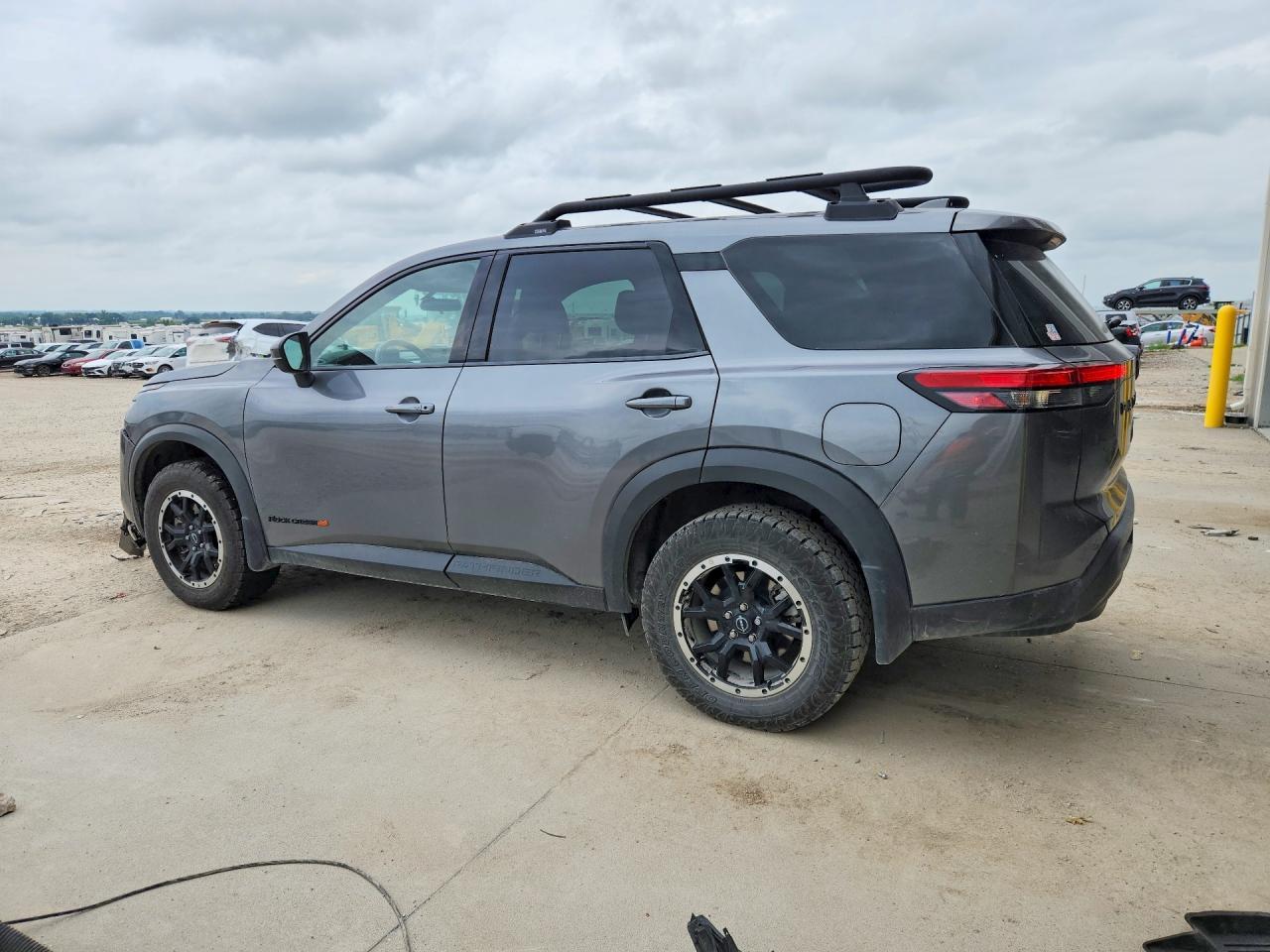 2025 Nissan Pathfinder Rock Creek - Фото 2