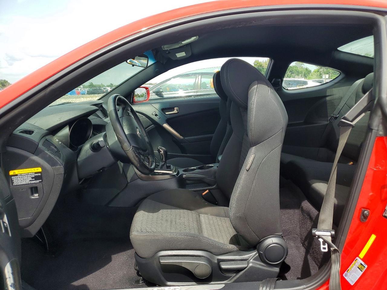 2013 Hyundai Genesis Coupe 2.0T - Image 7