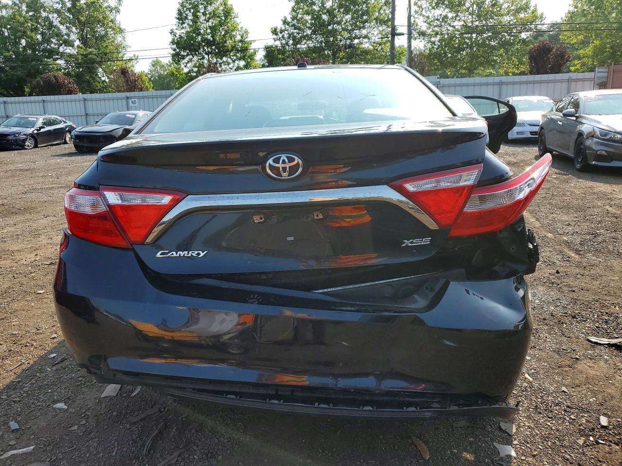 2016 Toyota Camry Xse - Фото 6