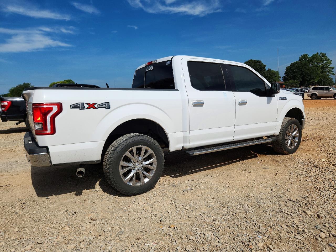 2016 Ford F150 Supercrew - Image 3