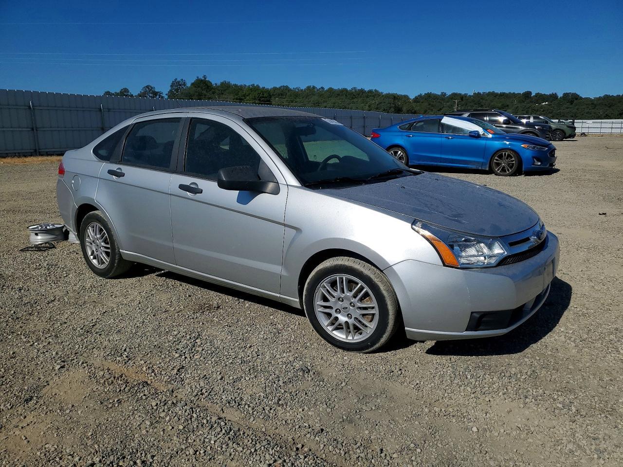 2010 Ford Focus Se - Фото 4