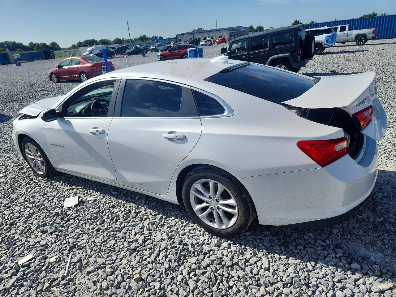 2018 Chevrolet Malibu Lt - Image 2
