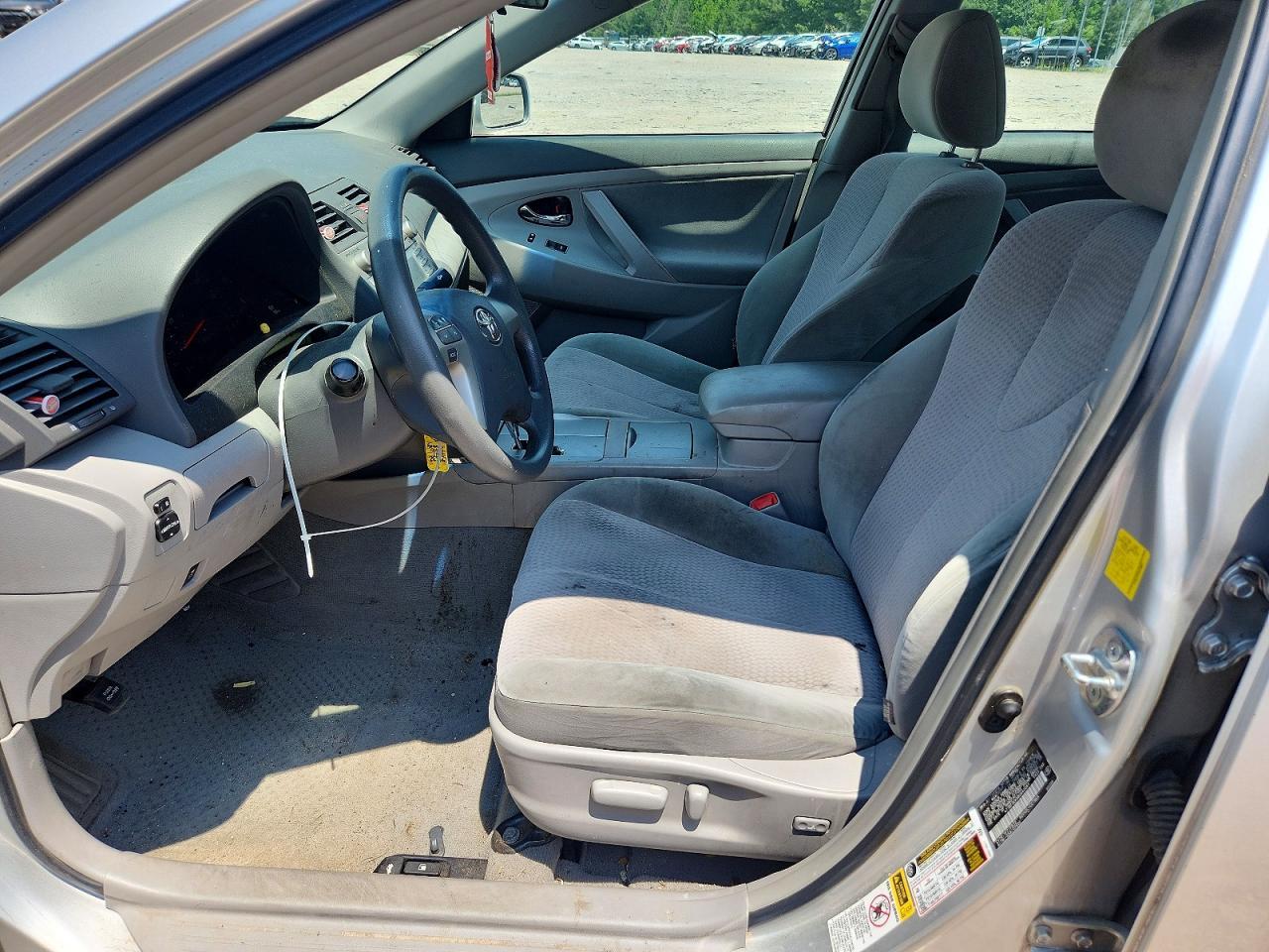 2011 Toyota Camry Le - Фото 7