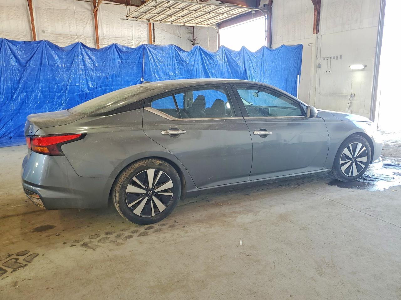 2021 Nissan Altima Sv - Image 3