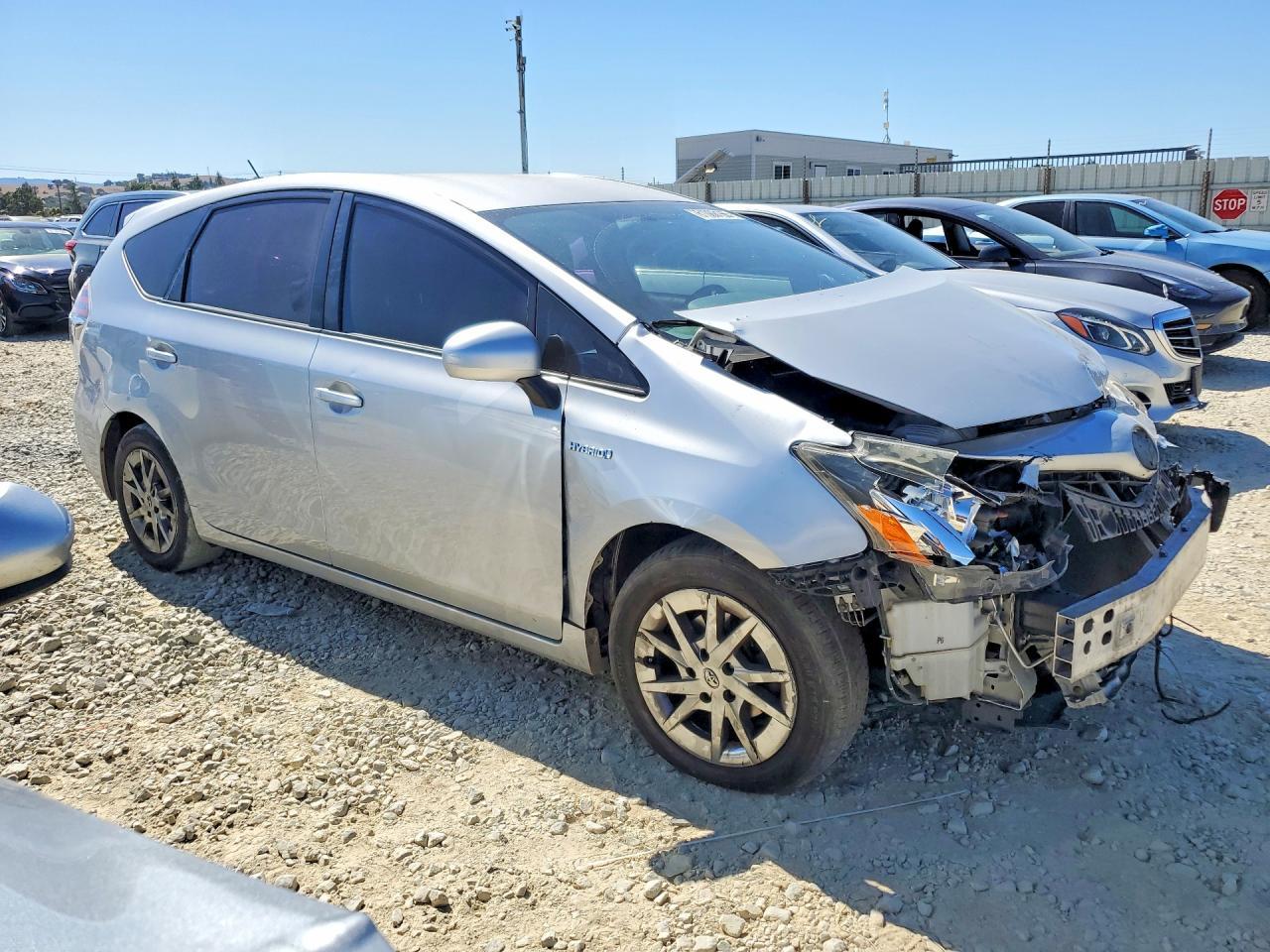 2015 Toyota Prius V Two - Image 4