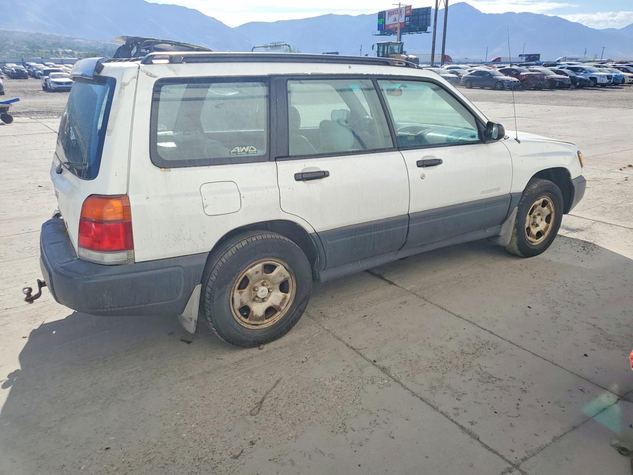 2000 Subaru Forester L - Фото 3