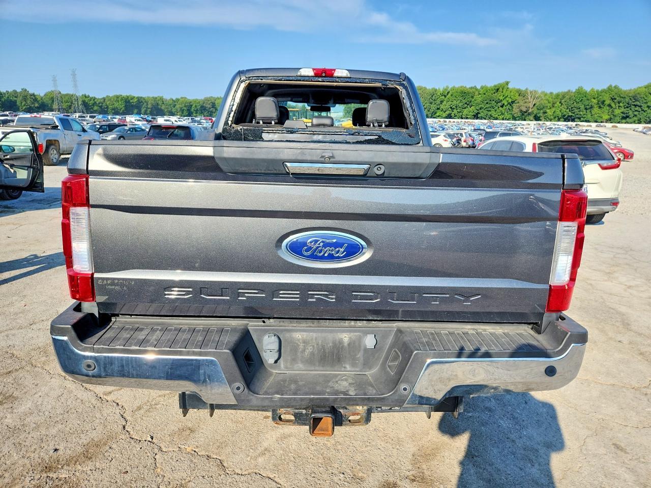 2019 Ford F250 Super Duty - Фото 6