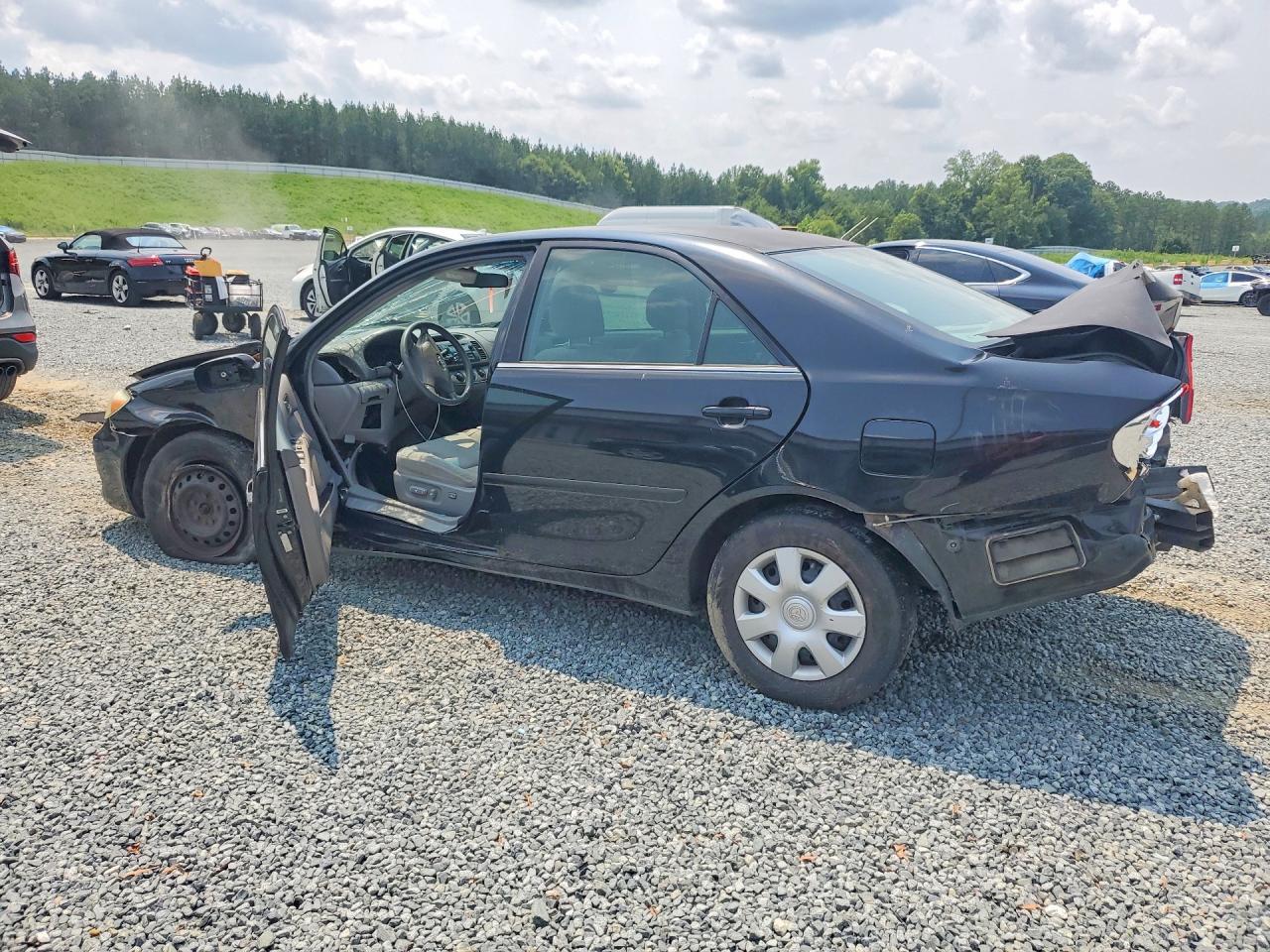 2004 Toyota Camry Le - Image 2