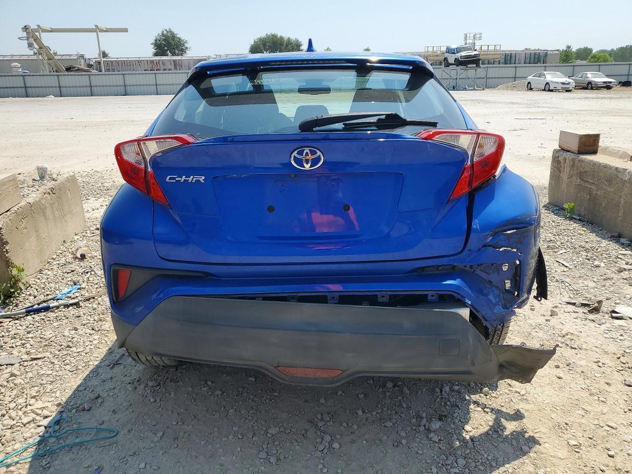 2018 Toyota C-Hr Xle Premium - Фото 6
