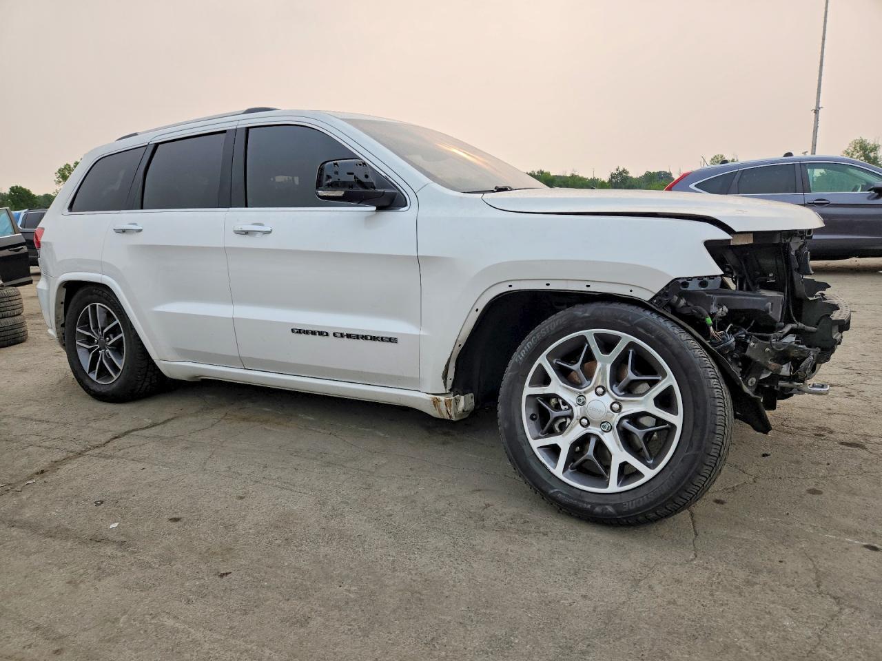 2021 Jeep Grand Cherokee Overland - Фото 4