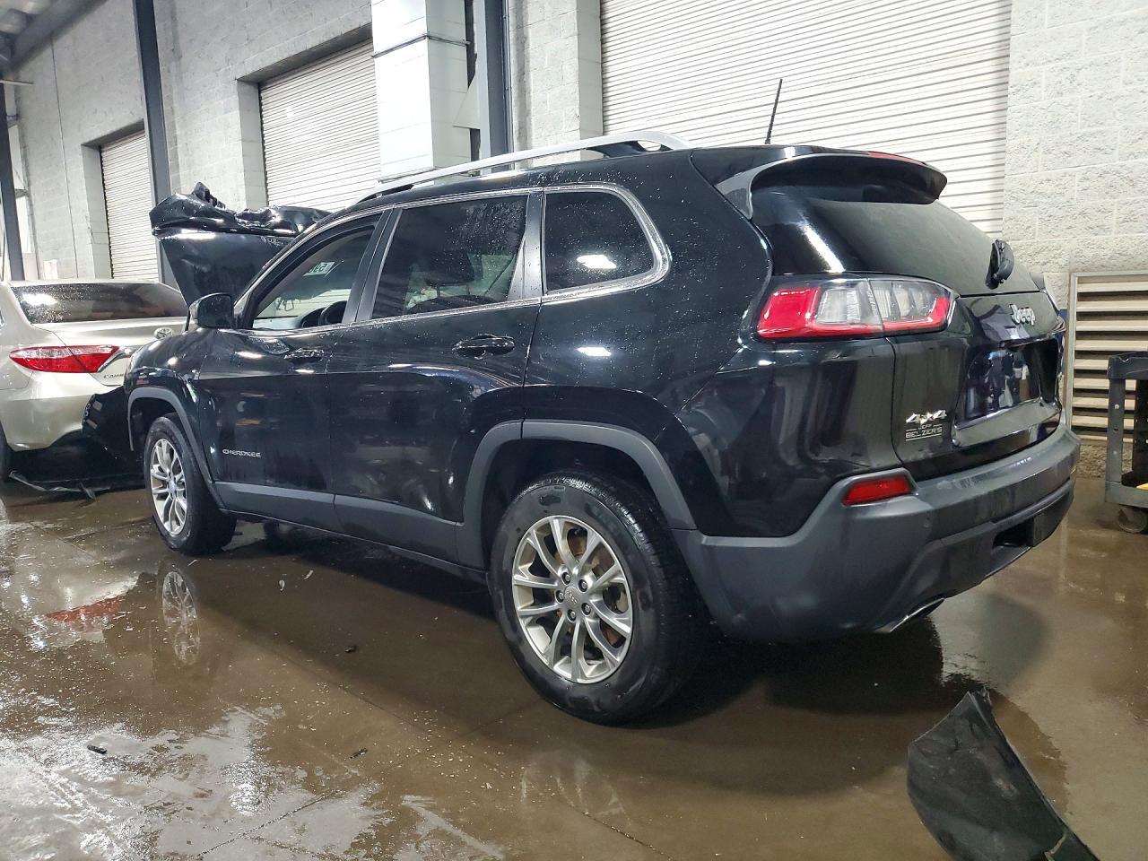 2019 Jeep Cherokee Latitude Plus - Фото 2