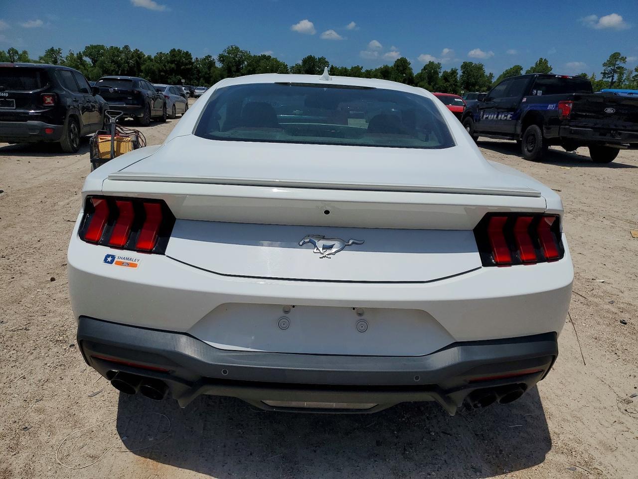 2024 Ford Mustang - Фото 6