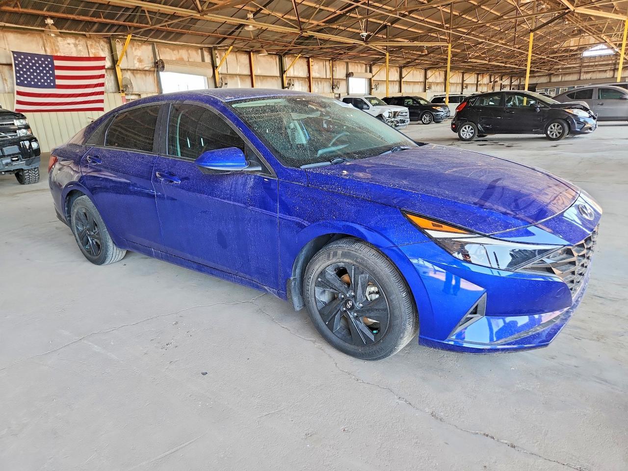 2023 Hyundai Elantra Blue - Image 4