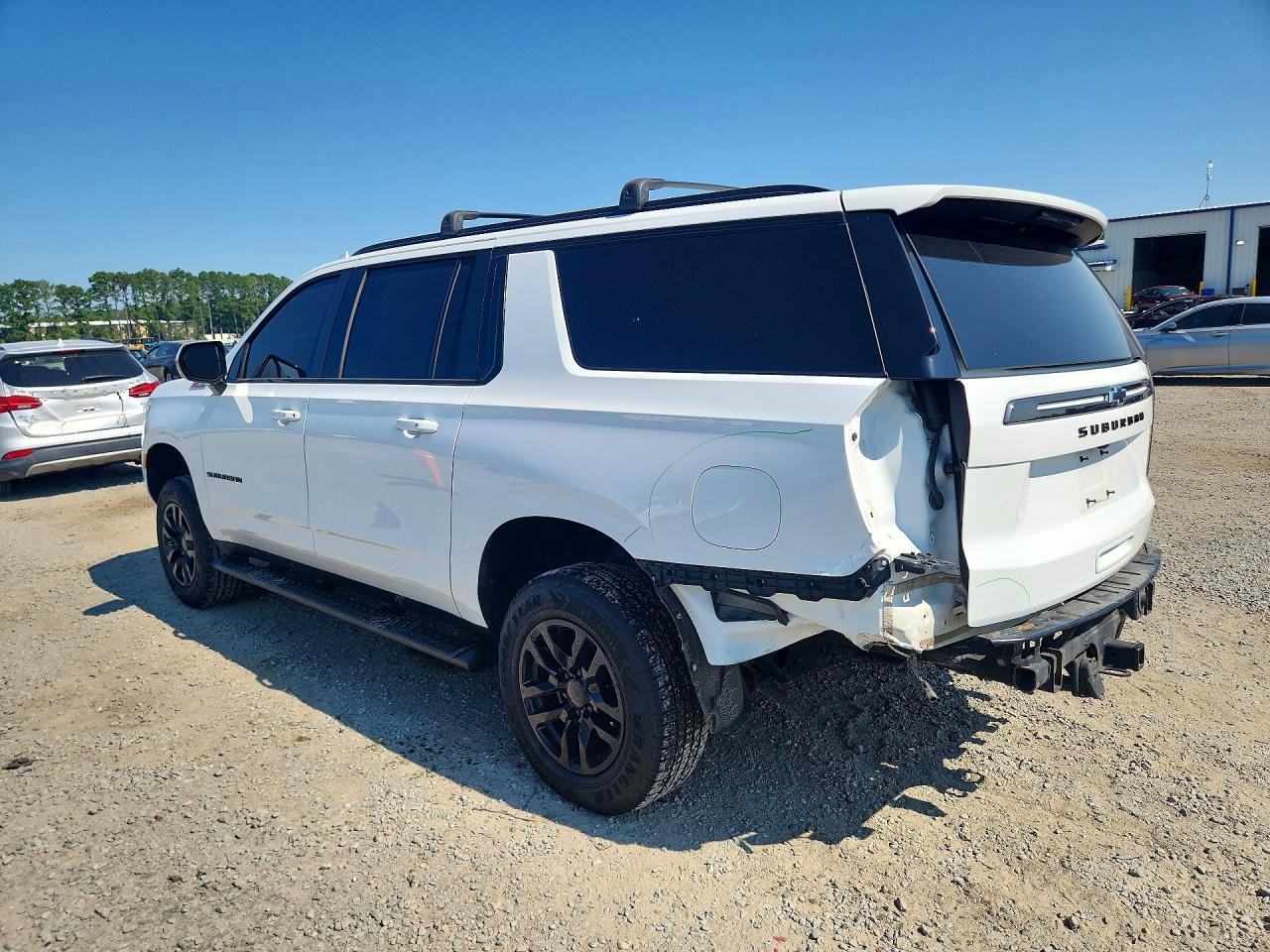 2021 Chevrolet Suburban K1500 Z71 - Фото 2
