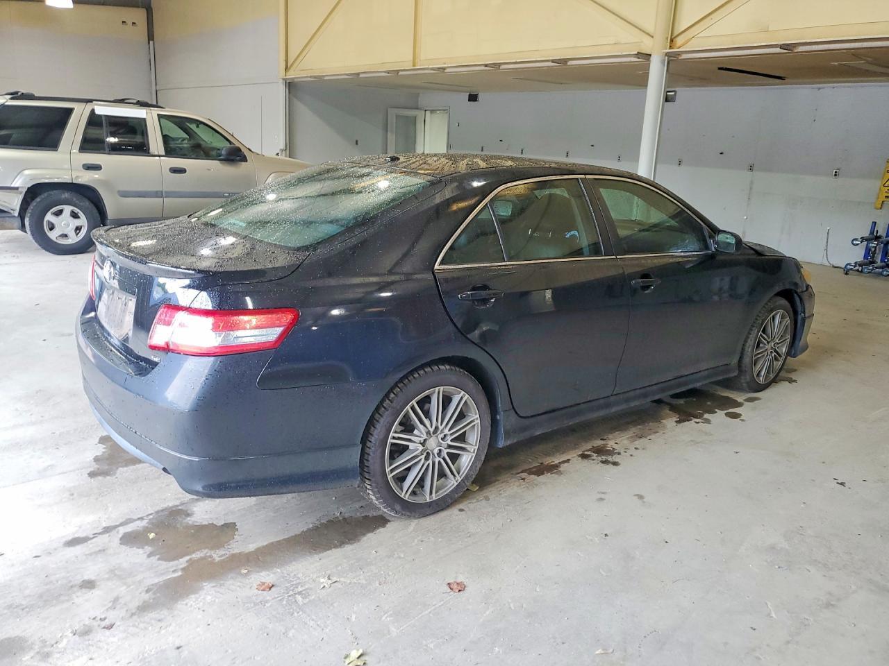 2011 Toyota Camry Se V6 - Фото 3