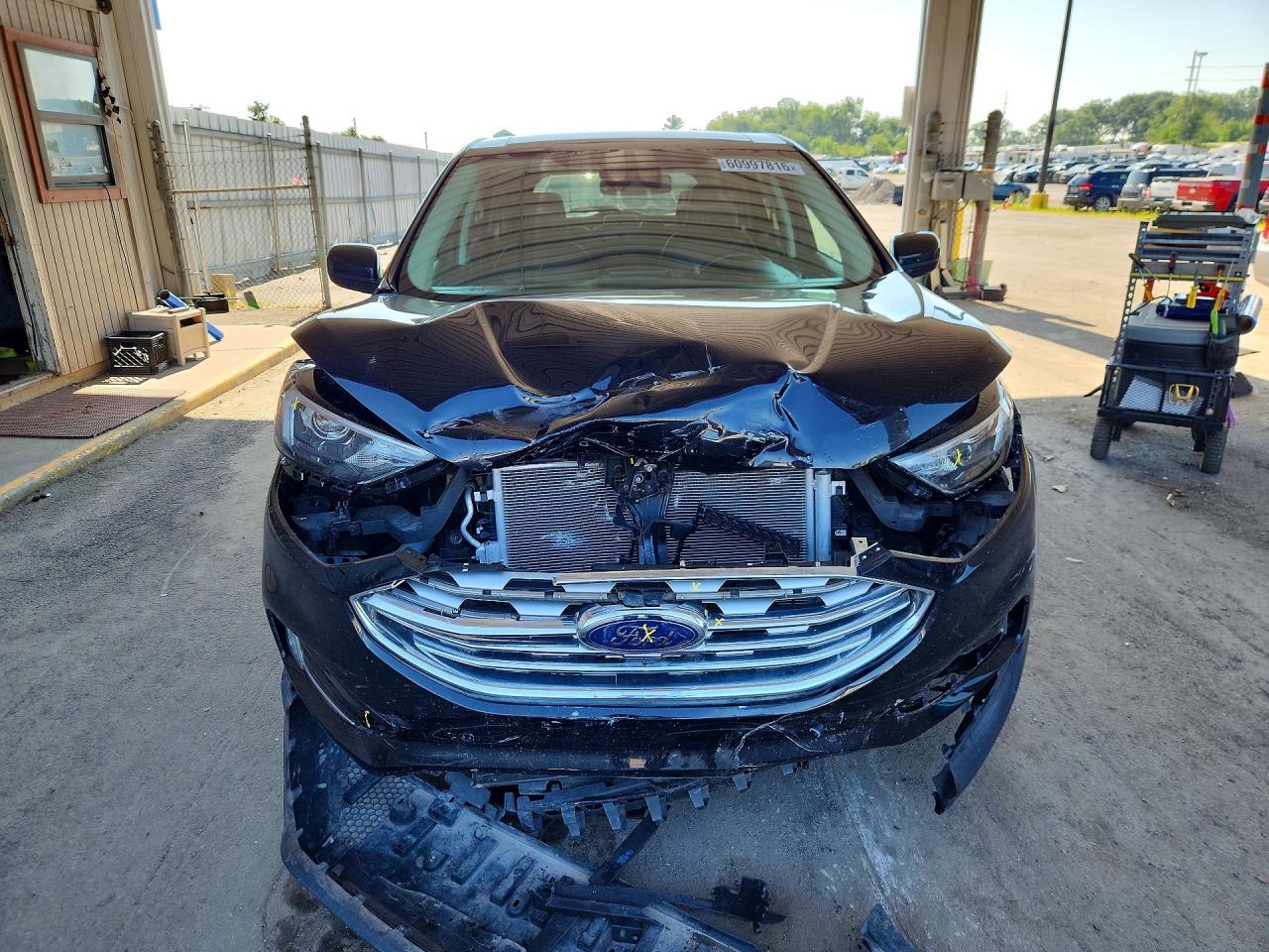 2021 Ford Edge Sel - Фото 5