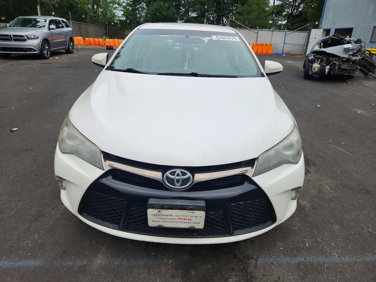 2016 Toyota Camry Se - Image 5