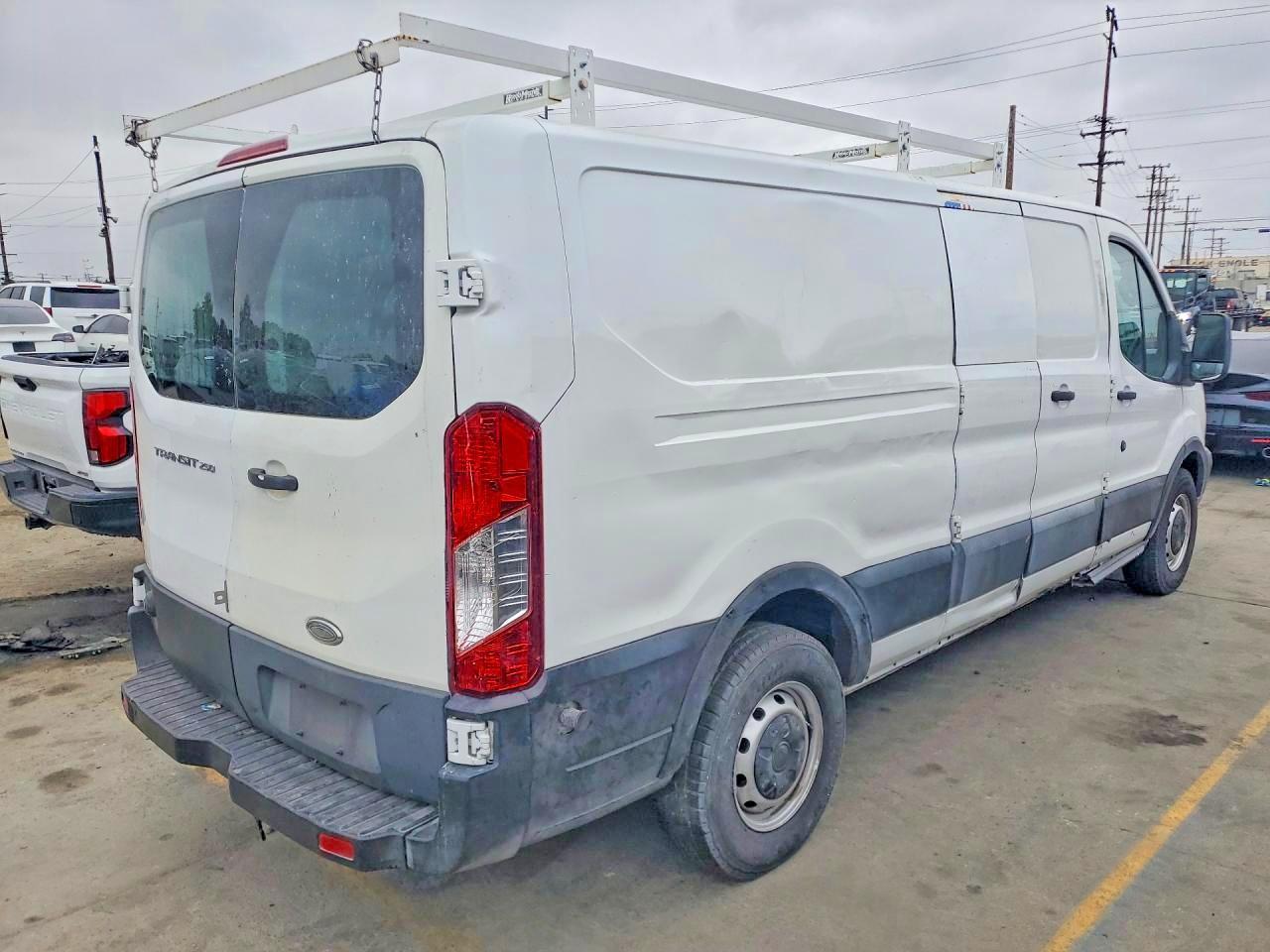 2019 Ford Transit - Image 3