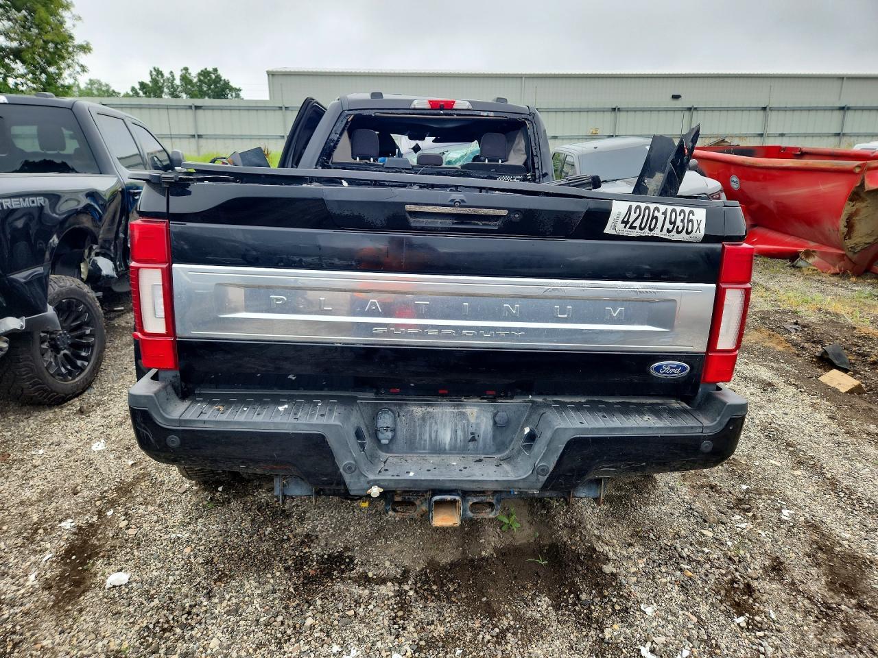 2022 Ford F450 - Фото 6
