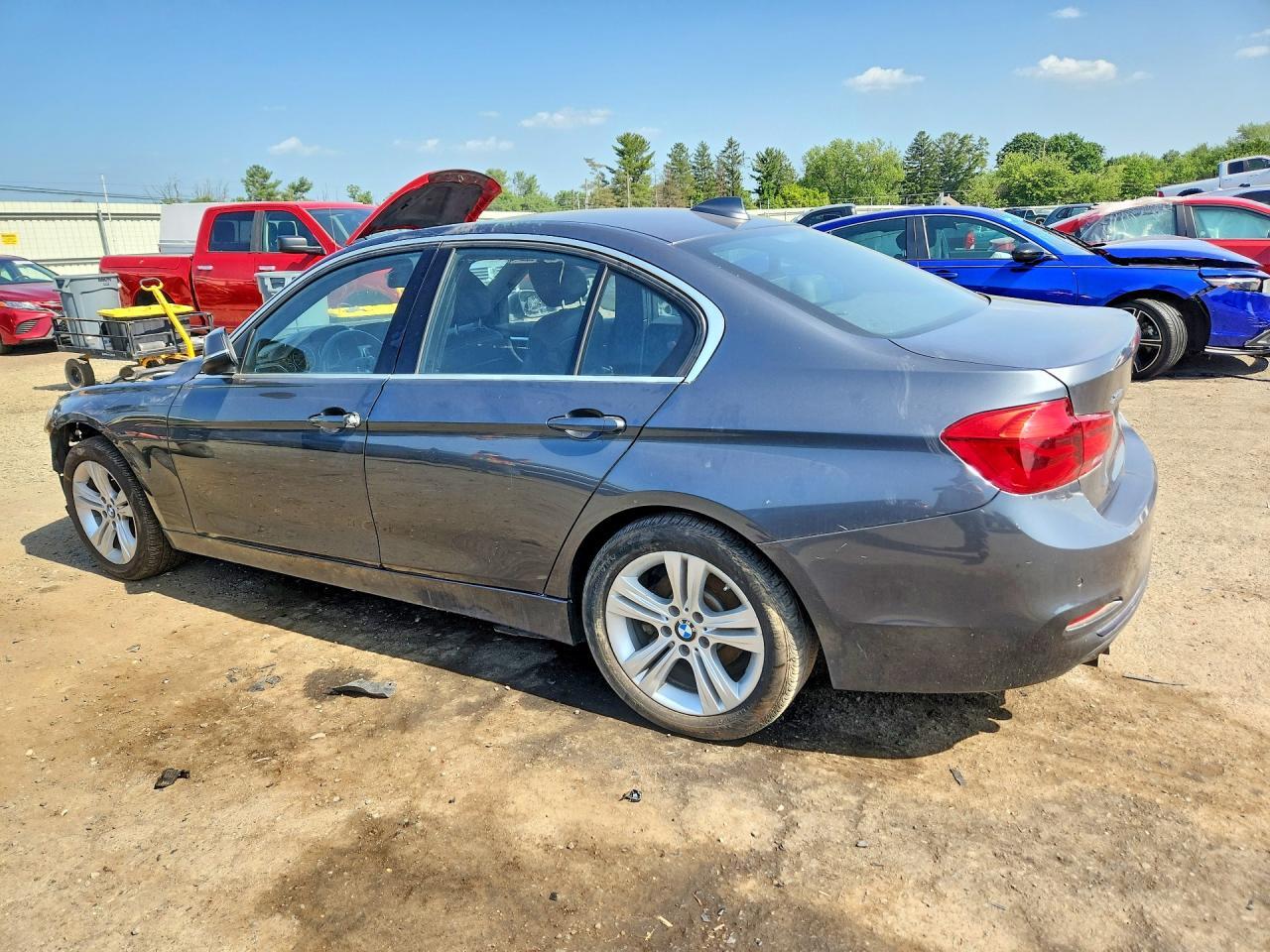 2017 BMW 330 Xi - Image 2