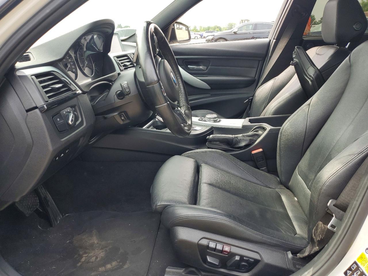 2015 BMW 335 Xi - Image 7