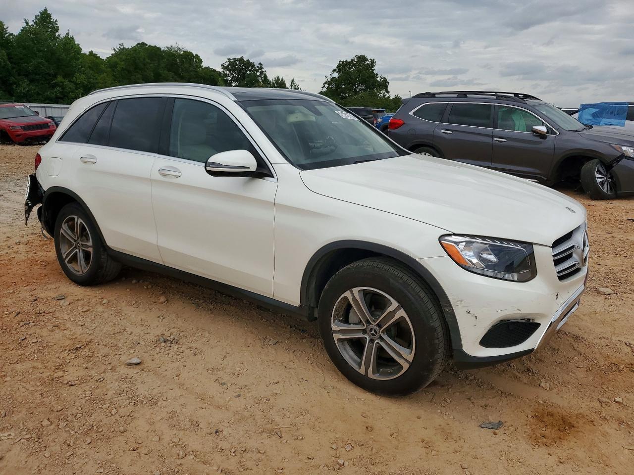 2017 Mercedes-Benz Glc 300 - Фото 4